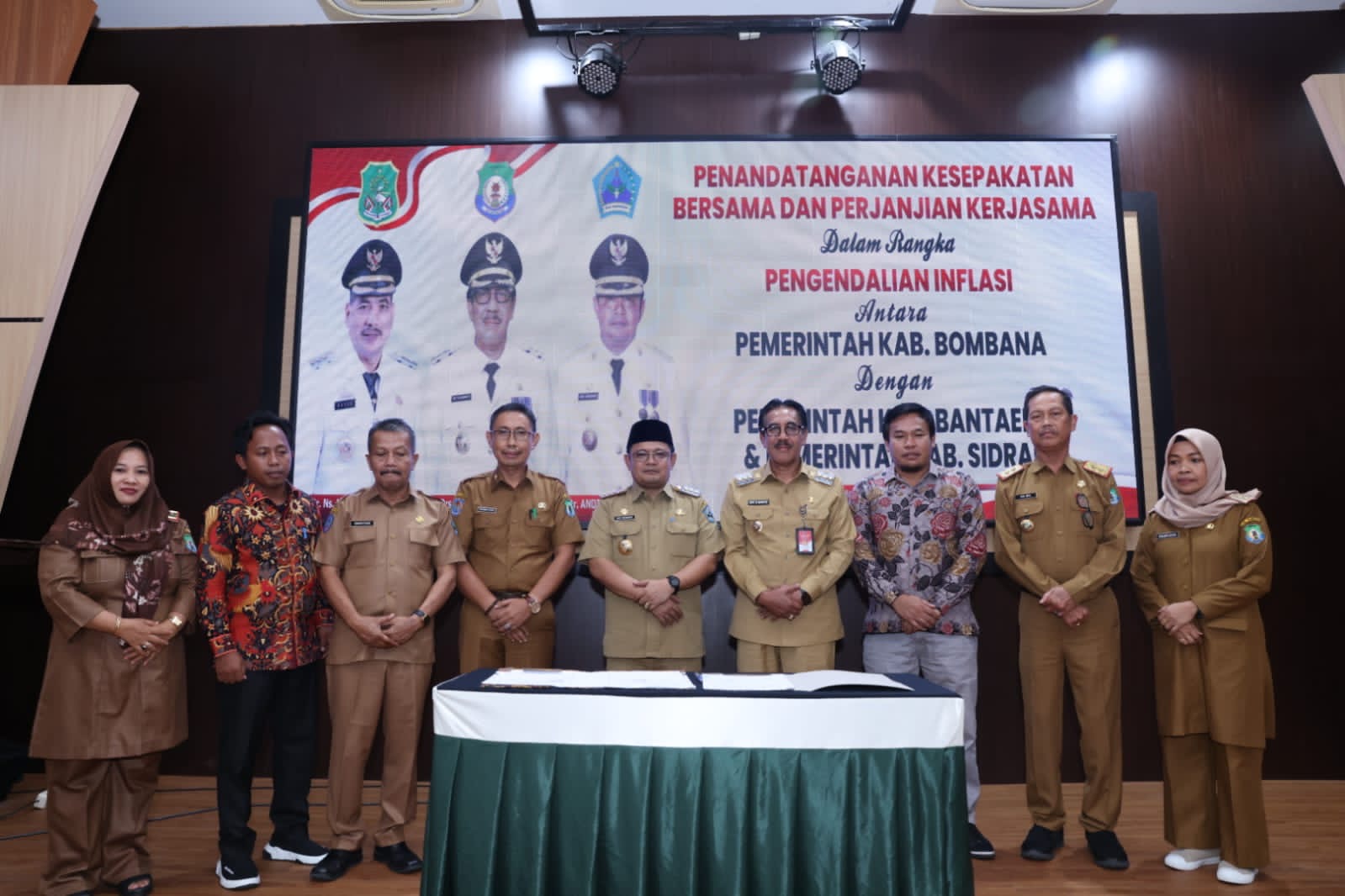 ebc30323 f074 4755 a3d7 41a35ccd6e95