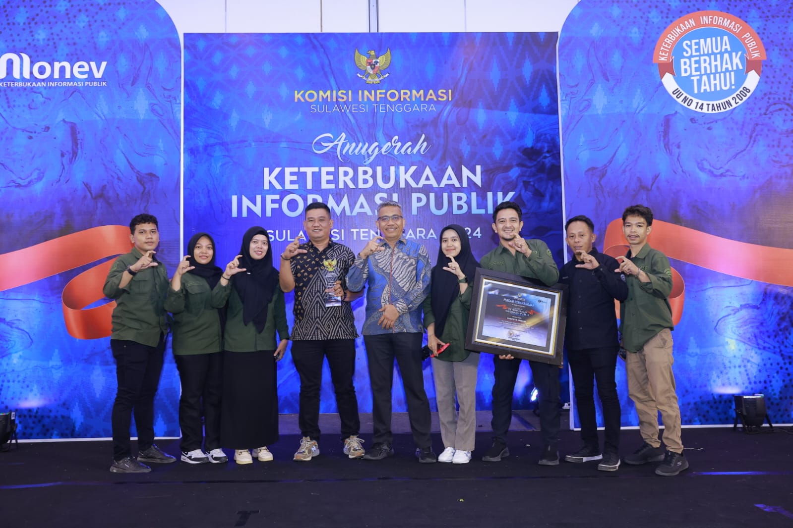 27a01ac4 4ffd 46eb 9b46 300408e9ee40