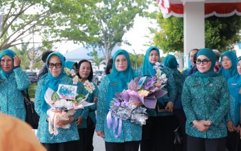 Ketua TP PKK Sultra Kunjungi Bombana, Perkuat Sinergi Pemberdayaan Keluarga hingga Tingkat Kecamatan