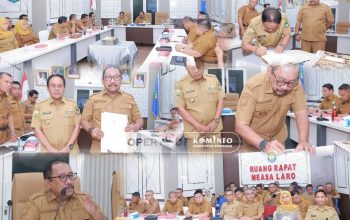 Perkuat Budaya Kinerja, Bupati Bombana Teken Perjanjian Kinerja dengan Pejabat Tinggi dan Camat