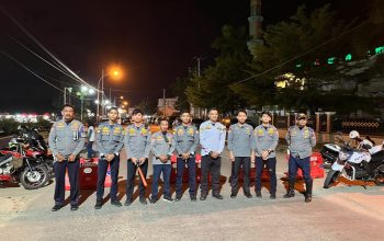 Jaga Khusyuk Tarawih, Dishub dan Polres Bombana Amankan Lalu Lintas di Sekitar Masjid