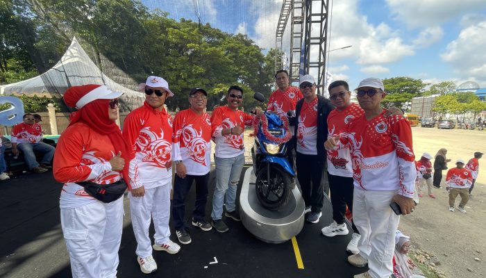 Semarak Jalan Santai IKA Unsultra: Perkuat Silaturahmi, Bangun Kolaborasi Alumni di Era Digital