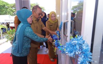 Bupati Bombana Janjikan Industri Pengolahan Ikan, Resmikan Kantor Baru Dinas Perikanan